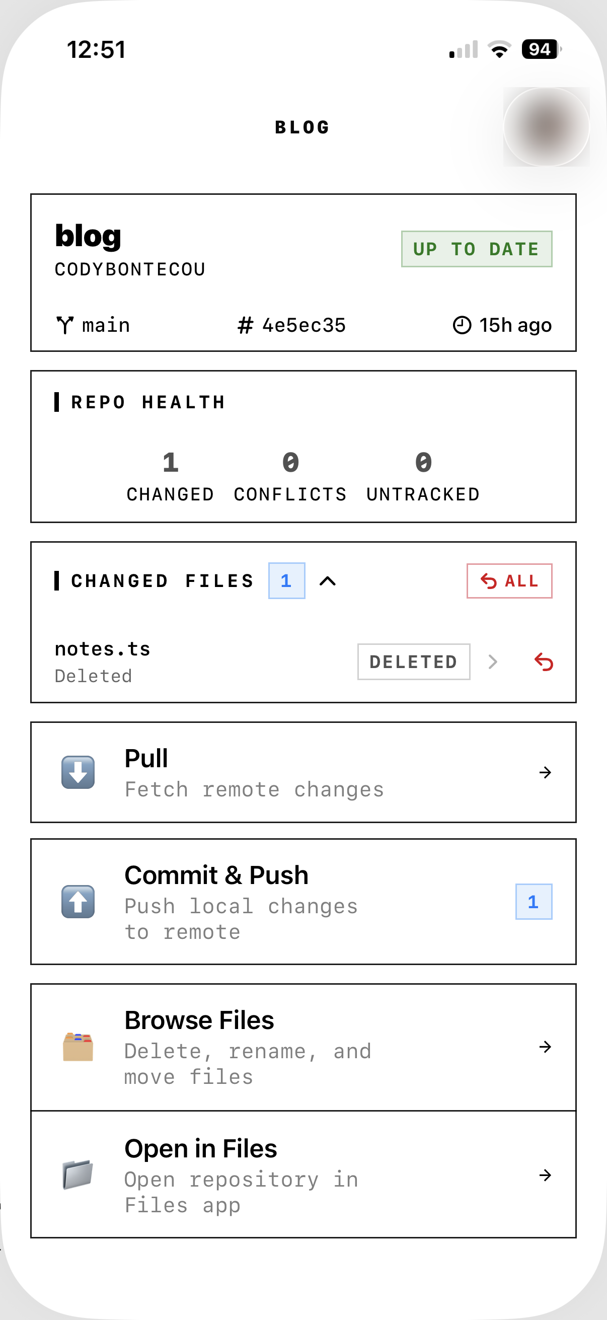 GitSync.md vault view showing repo health, changed files, and sync actions